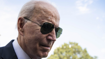 PODNET ZAHTEV ZA OPOZIV BAJDENA: Ostavio američku vojnu opremu u Avganistanu!