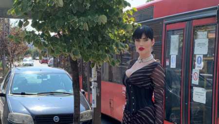 PRVA UČESNICA ZADRUGE STIGLA NA PINK Bomba iz Slovenije voli žene, influenserka oduševila!