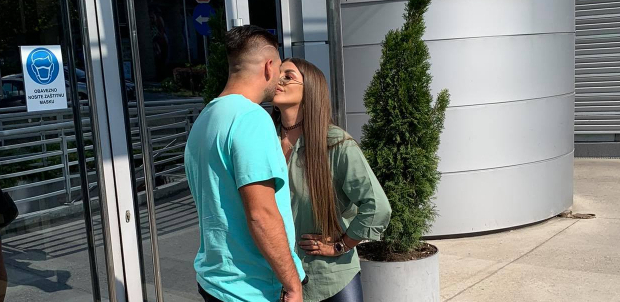 OVO JE KUĆA KOJU ĆE DALILA I DEJAN MORATI DA DELE Nekada je sa ljubavlju pokazivala svaki detalj u njoj, a sada je to za nju ružna prošlost!