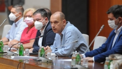 INVESTICIJA VREDNA 5 MILIONA DOLARA Više od 2.000 najsavremenijih kreveta za bolnice širom Srbije! (FOTO)