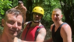 JOKIĆ SE VRATIO U SRBIJU! SVI PRIČAJU O NJEGOVIM MIŠIĆIMA! Košarkaš Denvera stigao na poznatu srpsku planinu i upustio se u avanturu za pamćenje! (FOTO)