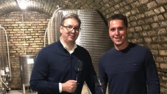 DANILO VUČIĆ POSTAJE META Opasna zamka: Podmetnuli decu kako bi se dokopali predsednikovog sina!