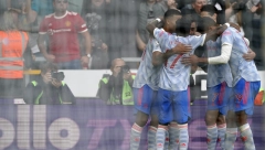 UZ POMOĆ SUDIJE Mančester do rekorda Premijer lige (VIDEO)