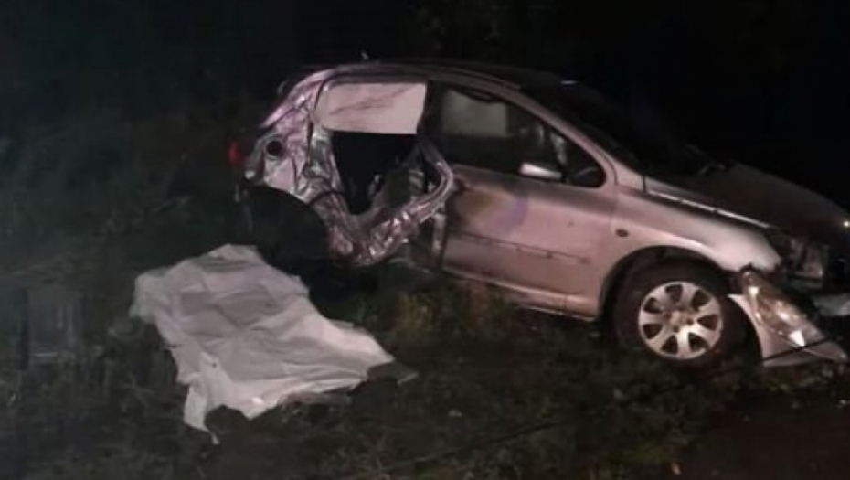 OSMOGODIŠNJAK U KOMI, DEVOJKA POGINULA Detalji stravične saobraćajne nesreće u Zemun Polju (FOTO)