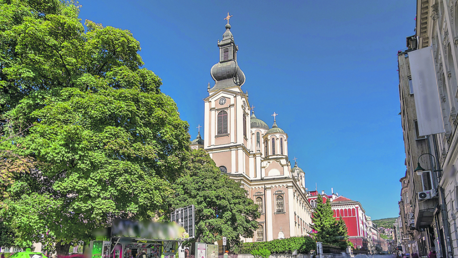 DA LI JE RAT U BIH NEIZBEŽAN? Sarajlije se masovno naoružavaju