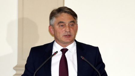 Ispravka - Komšić novinaru Tanjuga nije rekao: "Priznaj da je u Srebrenici bio genocid"