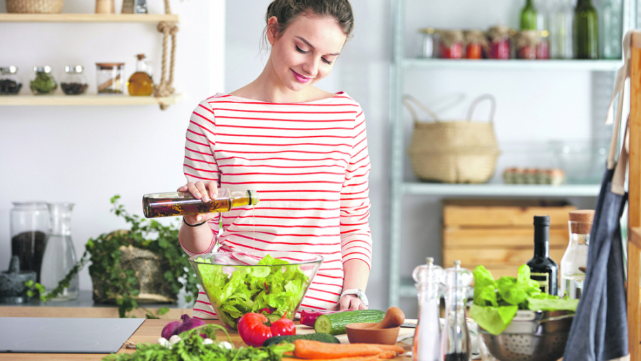 JEDETE IH BAŠ SVAKI DAN Pet grupa namirnica koje slabe imuni sistemi čine vas podložnijima na razne bolesti