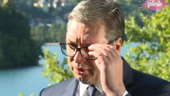 VUČIĆ UPUTIO SAUČEŠĆE ZBOG SMRTI LEGENDE Srbija danas tuguje