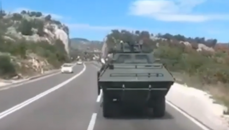 OKLOPNA VOZILA JURE NA CETINJE Pojavila se i kolona vozila pod američkom zastavom! (VIDEO)