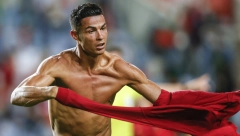 ZA RONALDA 12 MILIONA DRESOVA Mančesteru samo mrvice! (FOTO)