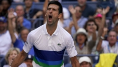 NOVAK NASTAVIO POHOD KA KALENDARSKOM SLEMU! Đoković izgubio prvi set, a onda se razleteo po terenu i srušio starog znanca za drugu nedelju US Opena!