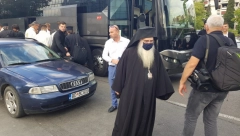 RASKOL U MILOVOJ CRKVI Pobuna na Cetinju, tri popa se biju za presto