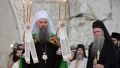 SLAVI SRPSKI RODE! Obeležavanje Božića počelo ponoćnim liturgijama
