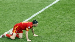 JOŠ IMA MAGIJE U TIM NOGAMA Het-trik fudbalskog čarobnjaka za pobedu Velsa u 93. minutu (VIDEO)