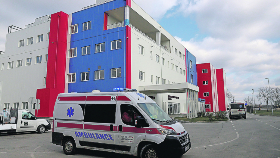 NEMA PLUĆA NA KOJA DIŠE, ZACEMENTIRANA SU Devojka (20) bije bitku sa koronom, lekari iz Batajnice zabrinuti