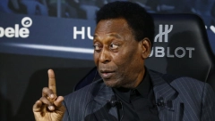 PELE SE GRČEVITO BORI ZA ŽIVOT Ćerka objavila potresnu fotografiju iz bolnice i poručila ovo (FOTO)