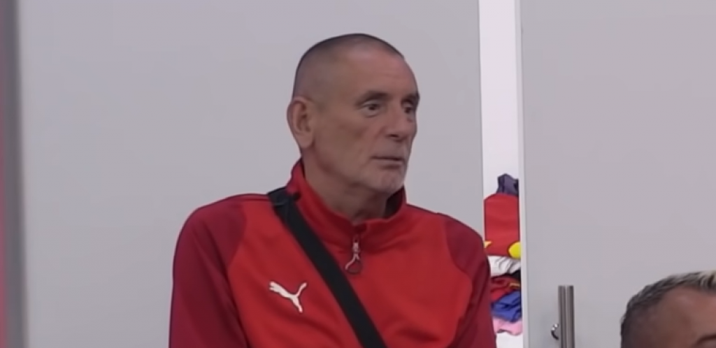 VRATILI SE U RENOVIRANU BELU KUĆU! Lepi Mića stigao sa glasanja, pa zatekao kuhinju u potpuno novom izdanju! (FOTO)