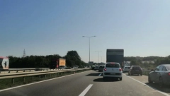 NA GRANICAMA NEMA GUŽVE Saobraćaj umerenog inteziteta i bez zadržavanja