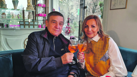 UGRAĐEN MU JE PEJSMEJKER Ana Bekuta se oglasila nakon što je Mrka primljen u bolnicu, evo kako se oseća!