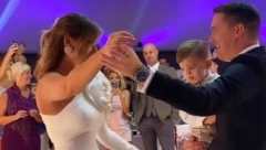 UDALA SE VODITELJKA JUTARNJEG PROGRAMA Tri puta odlagala svadbu, u međuvremenu se i porodila! (VIDEO)