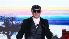 OLIVER MANDIĆ PROGOVORIO ZA ALO! NAKON VIŠE OD 20 GODINA! Legendarni muzičar pojavio se na promociji nove pesme Amadeus benda, a evo šta je imao da kaže! (VIDEO)