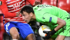 NEVEROVATAN KIKS Golman crno-belih poklonio pobedu rivalu (VIDEO)
