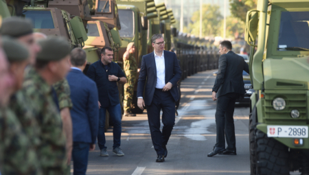 VUČIĆ ZAKAZAO HITNU SEDNICU SAVETA ZA NACIONALNU BEZBEDNOST Pozvani i komandanti svih specijalnih jedinica Vojske Srbije