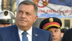 DODIK OŠTRO PORUČIO Gospodo, sedite!