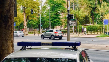 OTVORIO VATRU U KABINETU ISTORIJE! Uhapšen učenik koji je pucao u školi na Vračaru!