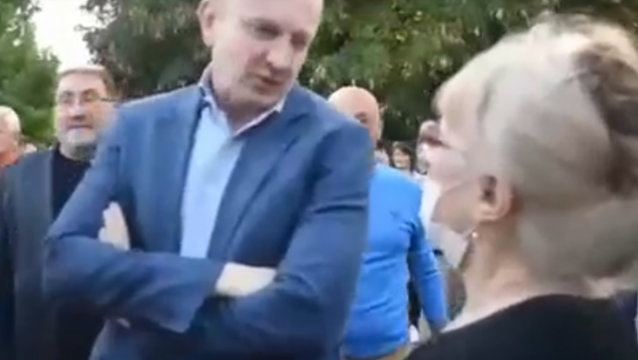 "JESTE VI TO DOŠLI U VRŠAC DA PLJAČKATE?" Đilas dobio neočekivano pitanje starije gospođe, njegov odgovor smešan je koliko i politika za koju se bori!
