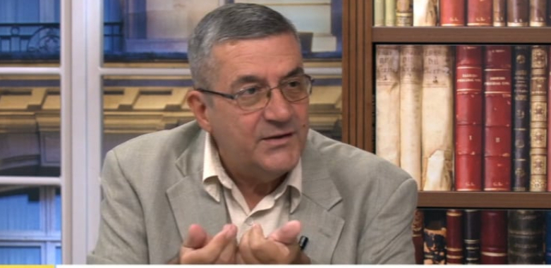 SRĐA TRIFKOVIĆ RASPRŠIO SNOVE SARAJEVA Bosna i Hercegovina je mrtvac koji hoda i vegetira na samo jedan način