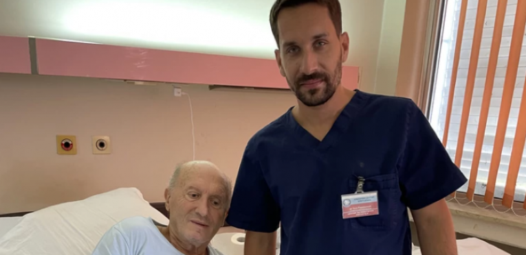 TEŽAK PODUHVAT KOJI JE ODLIČNO PROŠAO Dragan je umalo ostao bez noge, ali su dr Radivojčević i njegov tim uzeli stvar u svoje ruke! (UZNEMIRUJUĆE FOTOGRAFIJE)