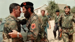 STRANE SLUŽBE FORMIRALE OVK Sada ih naoružavaju i spremaju za napad na sever Kosova!