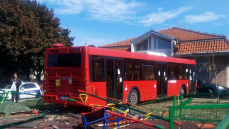 Hitno izjašnjenje i vanredni tehnički pregled vozila privatnog prevoznika sa linije 45