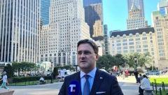 Selaković poručio Vjosi Omsani: Morate da ustanete kada pominjete Vučića, jer on je i vaš predsednik!