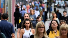 PADAJU MASKE I BROJ NOVOZARAŽENIH Epidemija u Engleskoj i njen tok