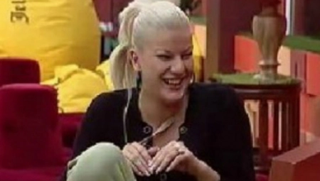 OBOŽAVALI STE JE! U rijalitiju se svađala sa svima, nakon velike tragedije učesnika napušta Srbiju, a danas izgleda potpuno drugačije!