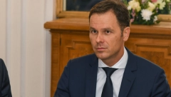 MALI NAJAVIO: Danas je isplata državne pomoći!