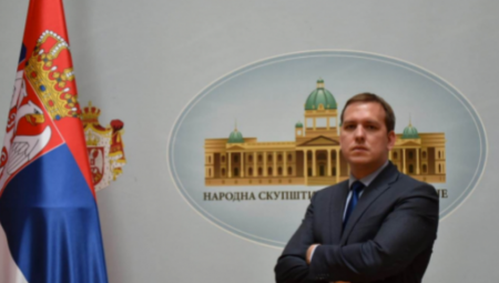 VUČIĆ OBEZBEĐUJE MIR ZA SVE GRAĐANE Kesar odgovorio na širenje mržnje zapadne aktivistkinje (FOTO)