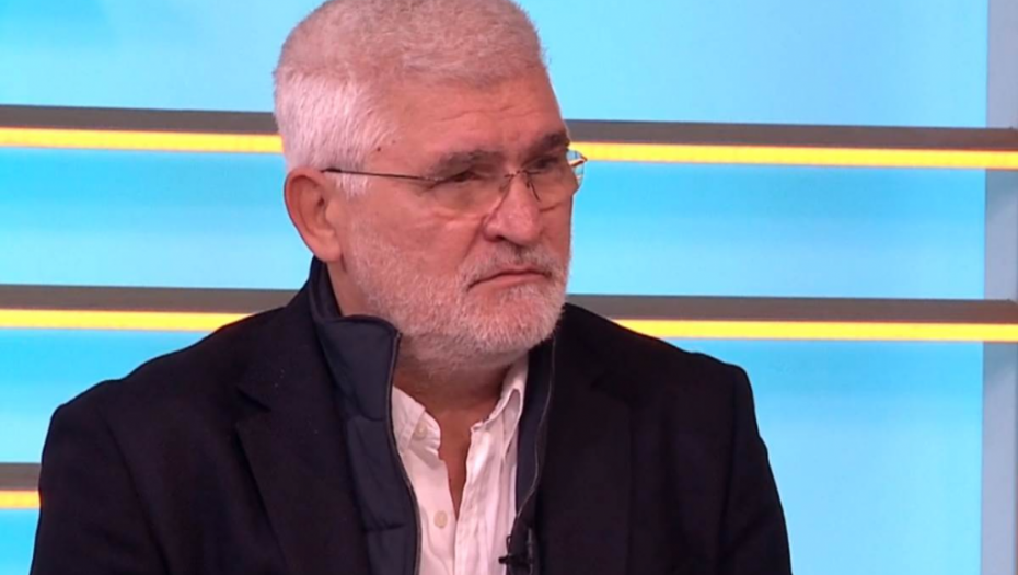 DOKTOR TARABAR OTKRIVA: Voda i hleb uništavaju creva, evo kad pomaže aktivni ugalj, a kad probiotik