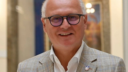 VESIĆ SE ZALAŽE ZA DOBROBIT STARIJIH SUGRAĐANA Grad će učiniti sve da unapredi njihov položaj