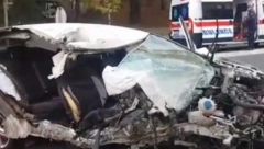 STRAVIČAN SUDAR KOD ARANĐELOVCA Težak lančani udes tri vozila, po putu leteli smrskani automobili