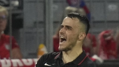 UŽIVAĆU SA VLAHOVIĆEM Filip Kostić poručio da jedva čeka da u dresu "stare dame" zaigra sa Ducijem