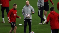 EMOTIVAN RASTANAK! Igrači se oprostili od Srbina