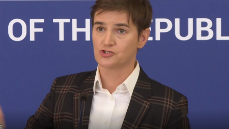 ZAUZDAJTE KURTIJA, SITUACIJA JE DRAMATIČNA Brnabić poručila: NATO i KFOR hitno da reaguju
