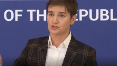 PREMIJERKA BRNABIĆ: U paralelnoj stvarnosti Junajted medije OEBS uvodi verbalni delikt u Srbiju