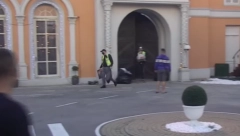 NA IVICI SUZA Obezbeđenje donelo Mikiju Đuričiću nesvakidašnje iznenađenje, zadrugar od šoka zanemeo!