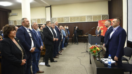 MINISTAR VULIN Ako SNS ne kandiduje Vučića za predsednika, to znači da se slomio pod pritiskom velikih sila