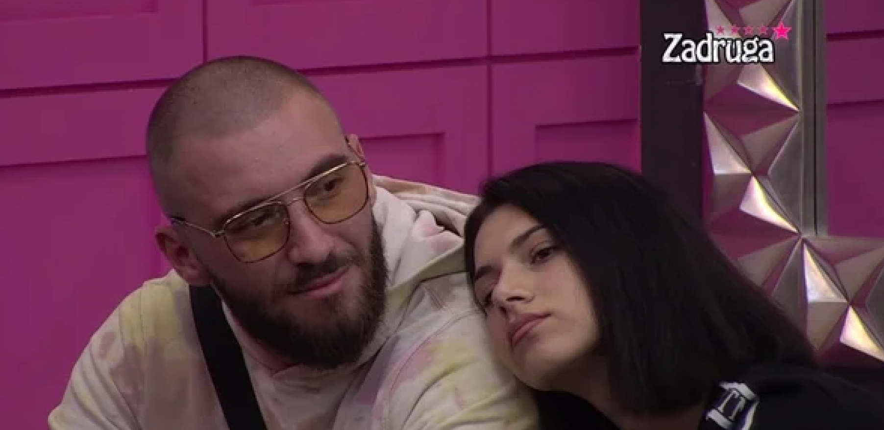 PREBIĆE MILICU KAO ŠTO JE I MENE TUKAO! Mensurova bivša devojka strepi da će zadrugar napraviti haos, žestoko ponizila Veselinovićevu!