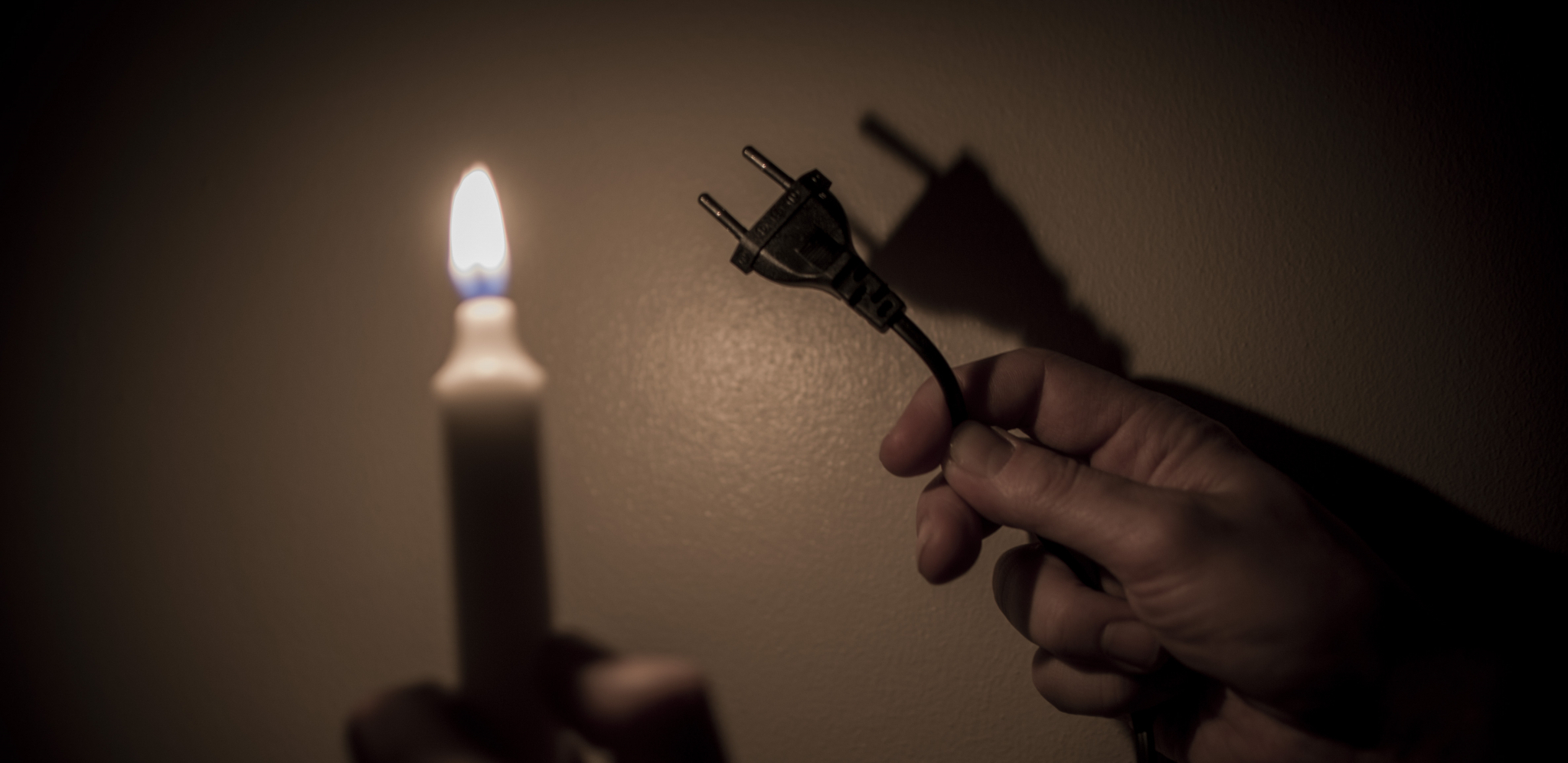 BEZ ISKLJUČENJA STRUJE ZBOG NEPLAĆENIH RAČUNA  U Francuskoj je produžen zimski moratorijum posle 1. aprila